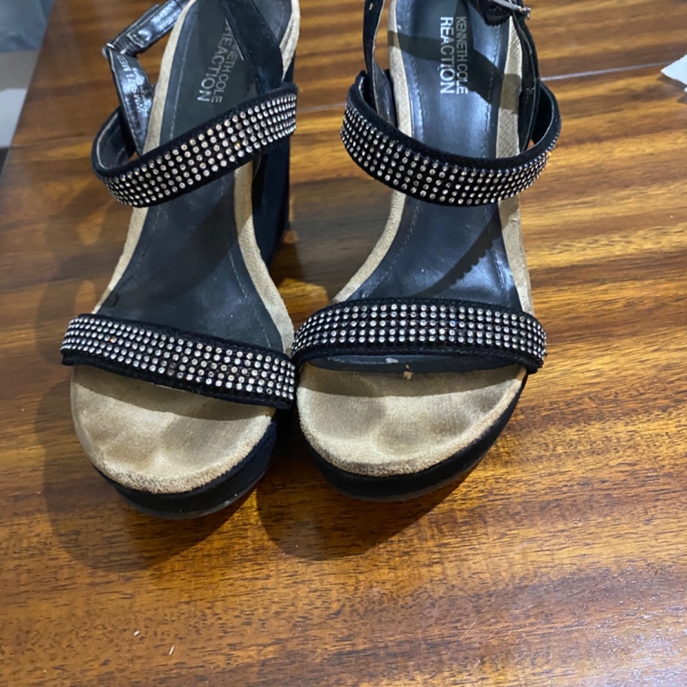 Sandals - Picture 3 of 5